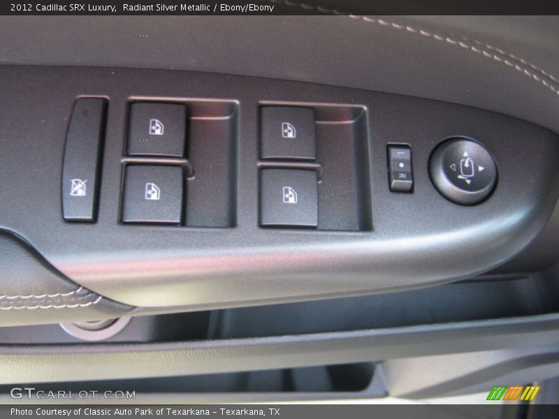 Radiant Silver Metallic / Ebony/Ebony 2012 Cadillac SRX Luxury