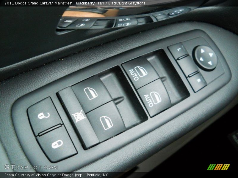 Blackberry Pearl / Black/Light Graystone 2011 Dodge Grand Caravan Mainstreet