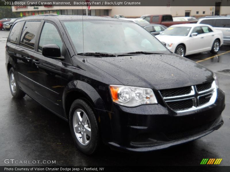Blackberry Pearl / Black/Light Graystone 2011 Dodge Grand Caravan Mainstreet