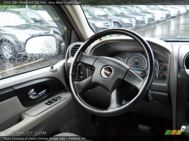  2005 Envoy XUV SLE 4x4 Steering Wheel