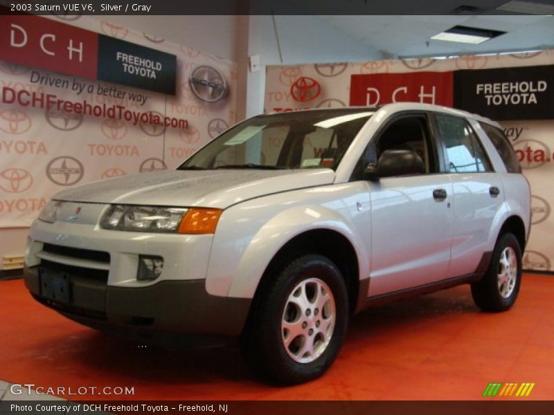 Silver / Gray 2003 Saturn VUE V6