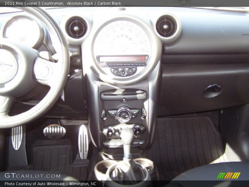 Absolute Black / Carbon Black 2011 Mini Cooper S Countryman