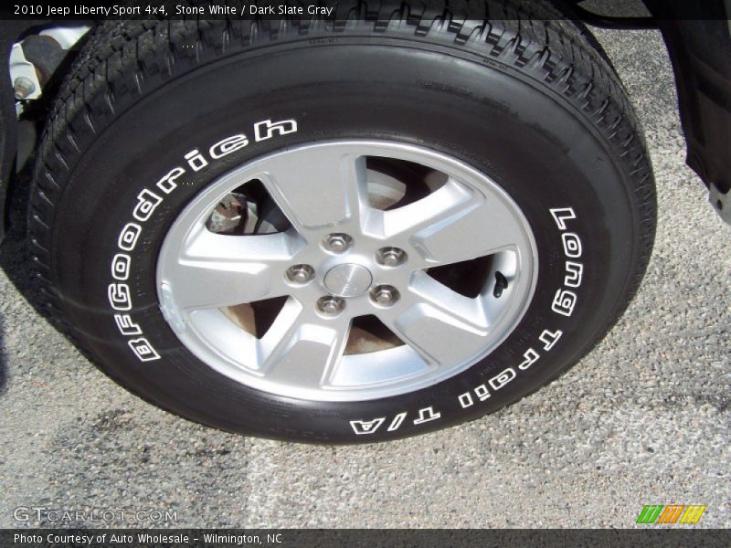 Stone White / Dark Slate Gray 2010 Jeep Liberty Sport 4x4