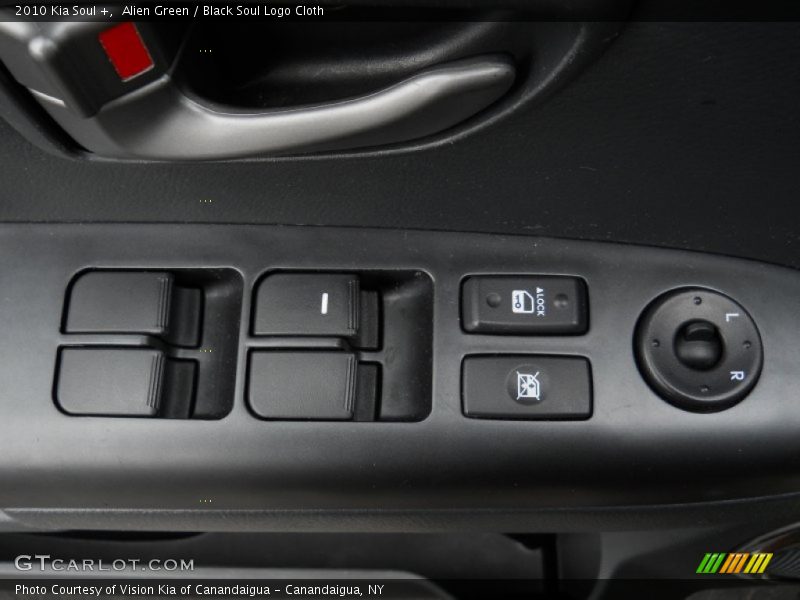Alien Green / Black Soul Logo Cloth 2010 Kia Soul +