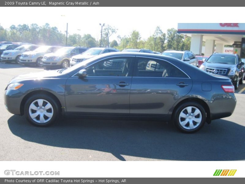 Magnetic Gray Metallic / Ash 2009 Toyota Camry LE