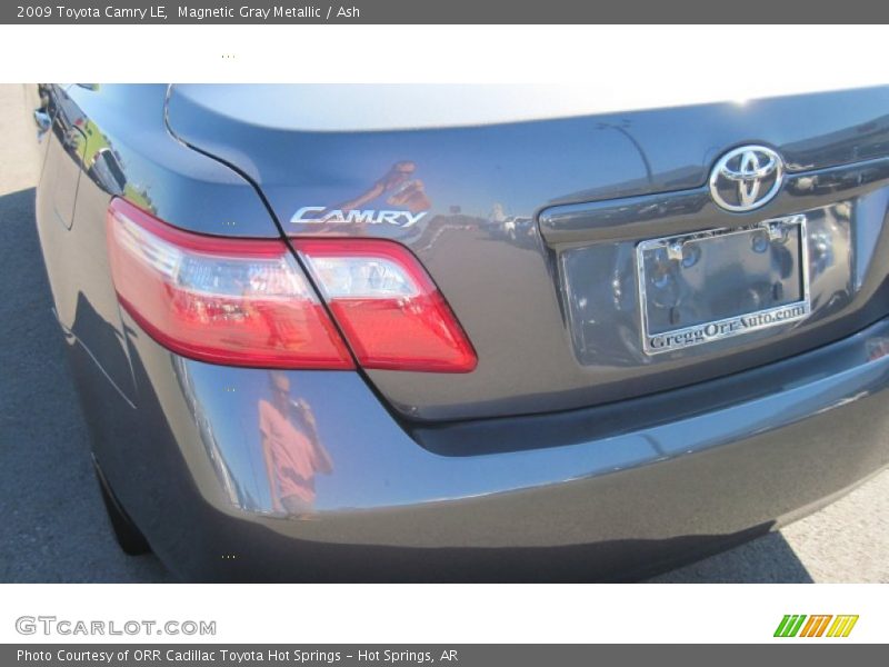 Magnetic Gray Metallic / Ash 2009 Toyota Camry LE