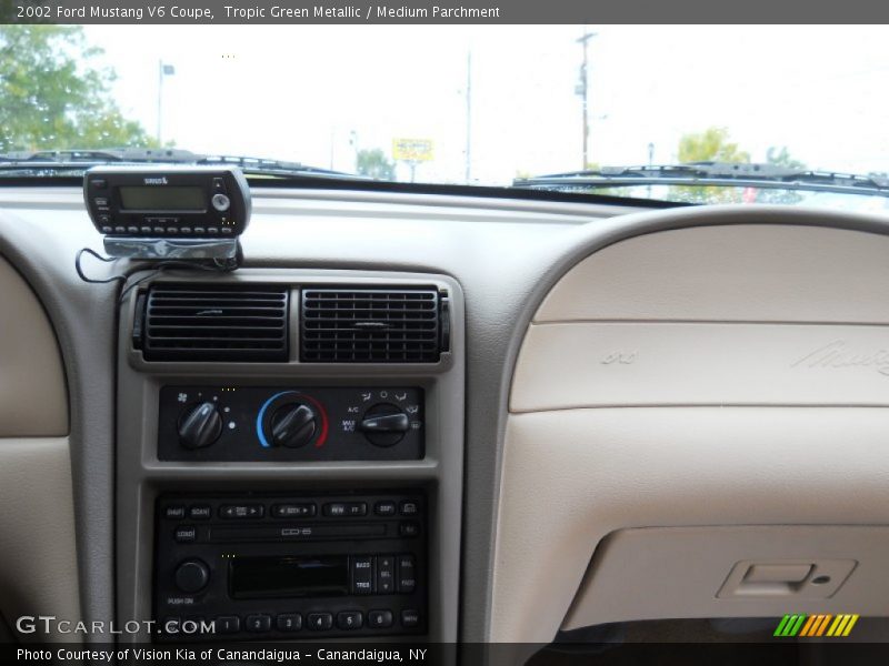 Tropic Green Metallic / Medium Parchment 2002 Ford Mustang V6 Coupe