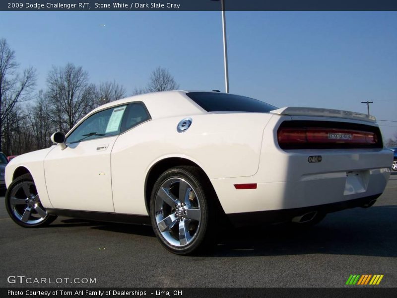 Stone White / Dark Slate Gray 2009 Dodge Challenger R/T