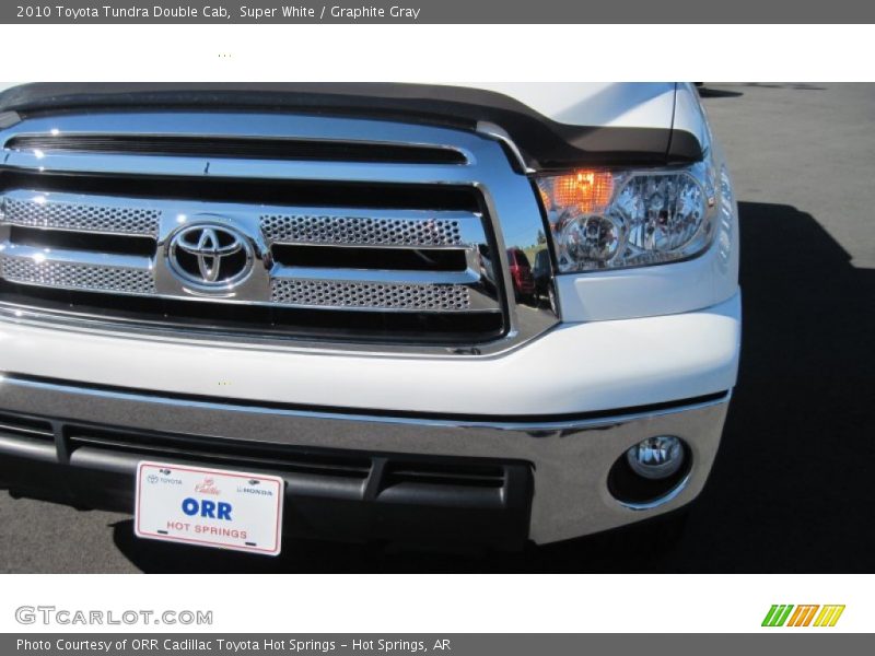 Super White / Graphite Gray 2010 Toyota Tundra Double Cab