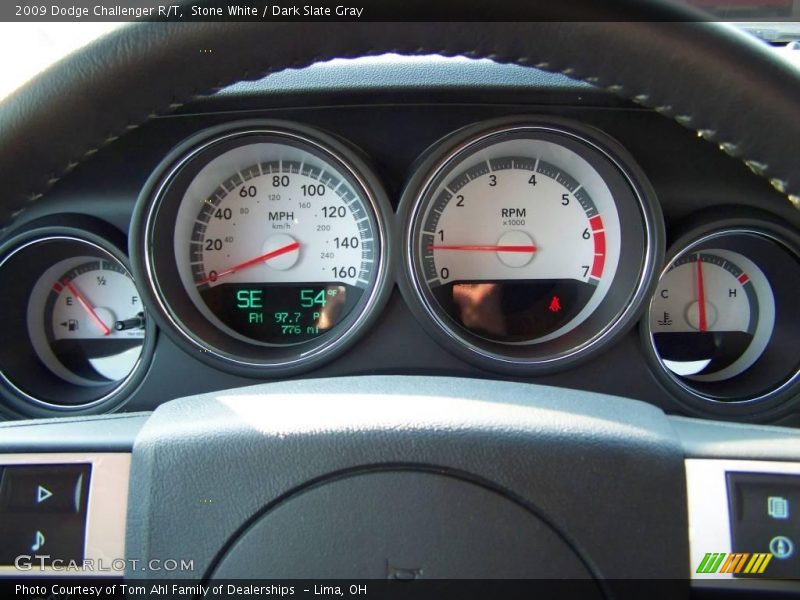 Stone White / Dark Slate Gray 2009 Dodge Challenger R/T