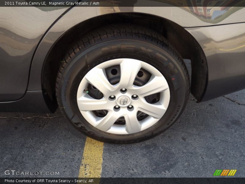 Magnetic Gray Metallic / Ash 2011 Toyota Camry LE