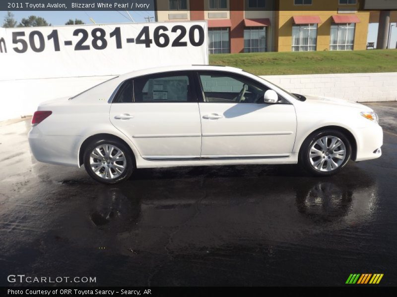 Blizzard White Pearl / Ivory 2011 Toyota Avalon
