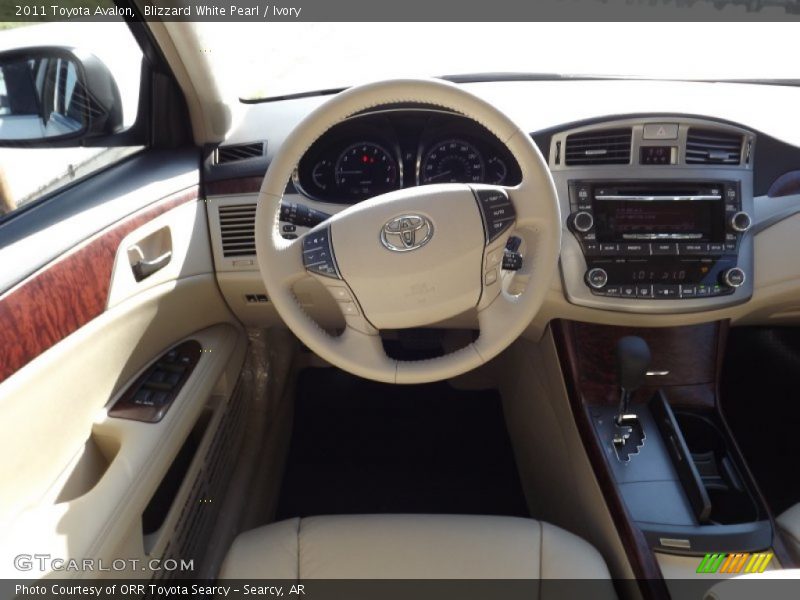 Blizzard White Pearl / Ivory 2011 Toyota Avalon