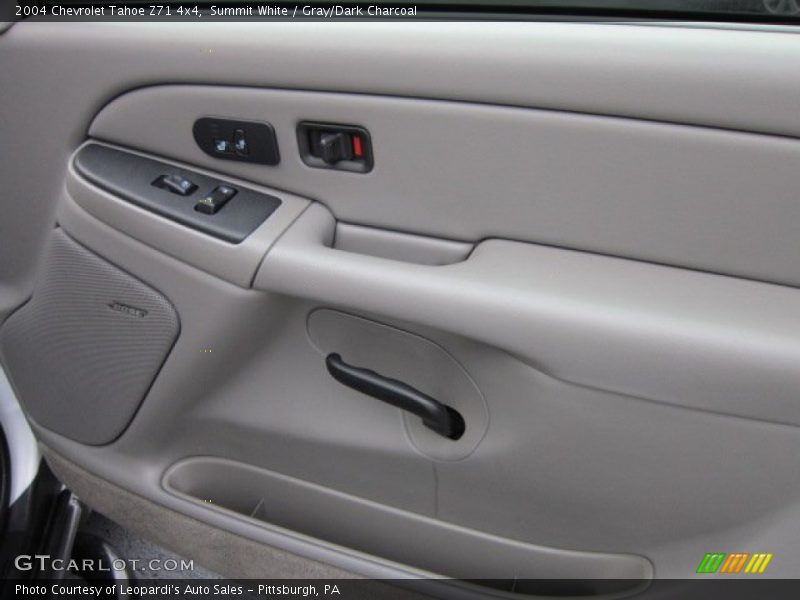 Summit White / Gray/Dark Charcoal 2004 Chevrolet Tahoe Z71 4x4
