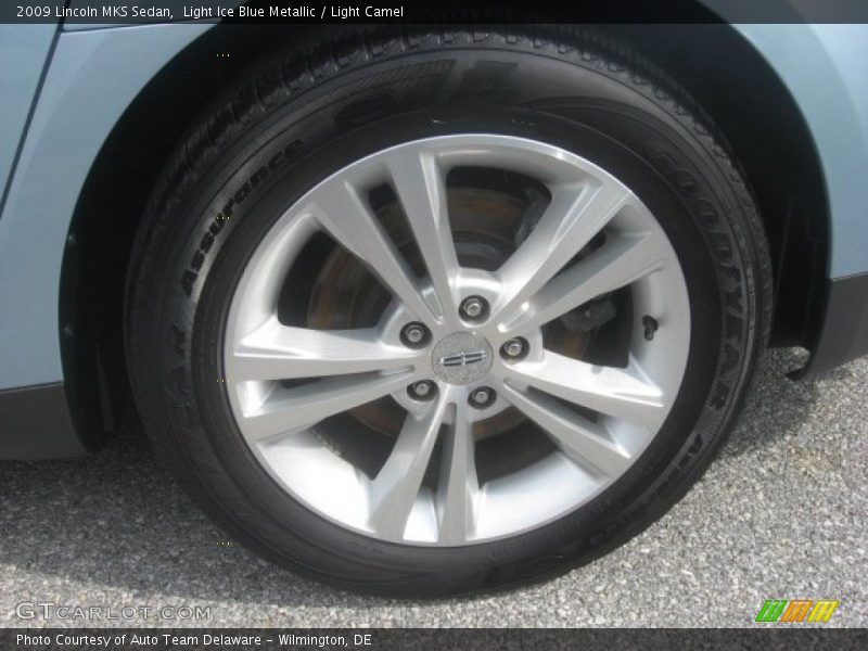 Light Ice Blue Metallic / Light Camel 2009 Lincoln MKS Sedan