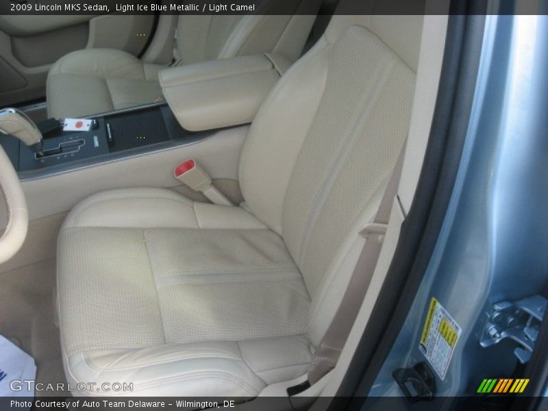Light Ice Blue Metallic / Light Camel 2009 Lincoln MKS Sedan