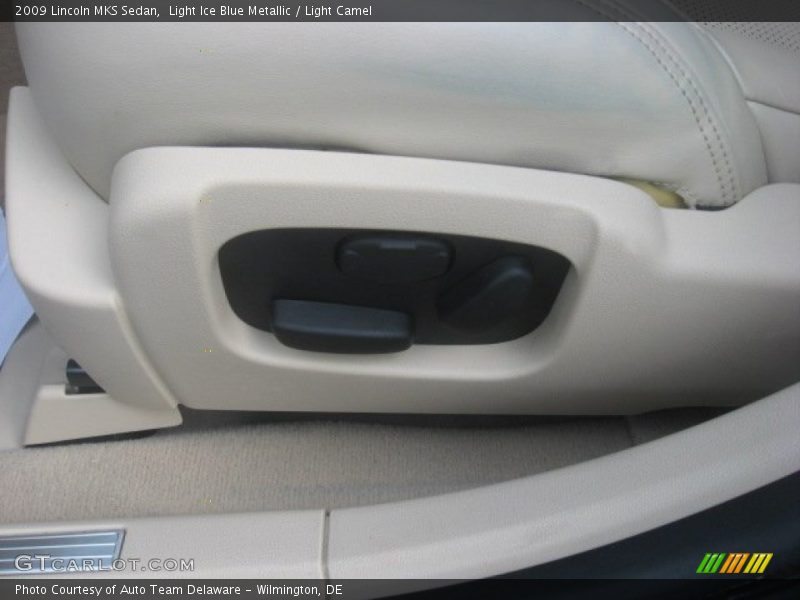 Light Ice Blue Metallic / Light Camel 2009 Lincoln MKS Sedan