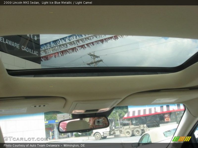 Light Ice Blue Metallic / Light Camel 2009 Lincoln MKS Sedan