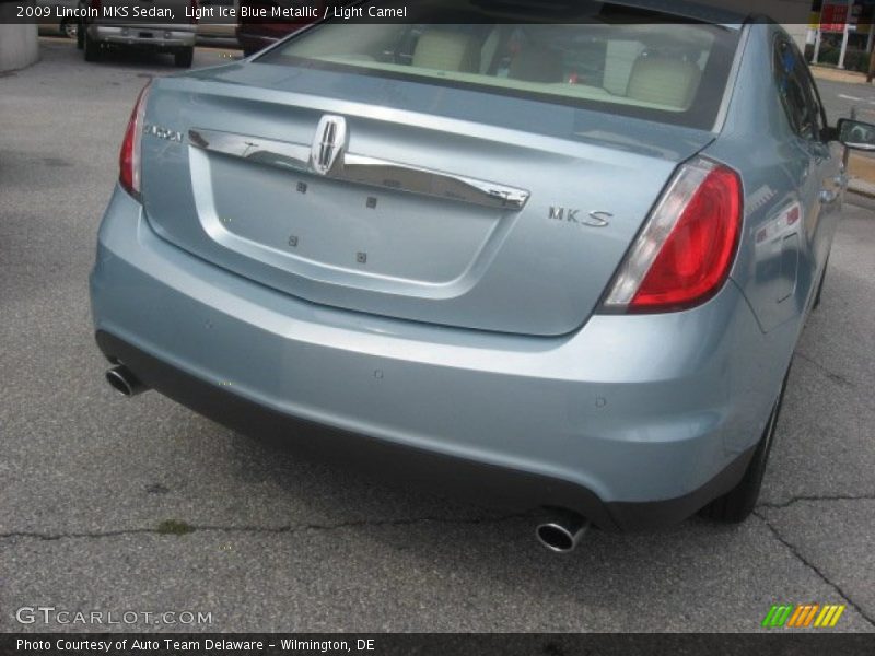 Light Ice Blue Metallic / Light Camel 2009 Lincoln MKS Sedan
