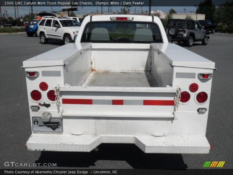 Olympic White / Dark Pewter 2006 GMC Canyon Work Truck Regular Cab Chassis
