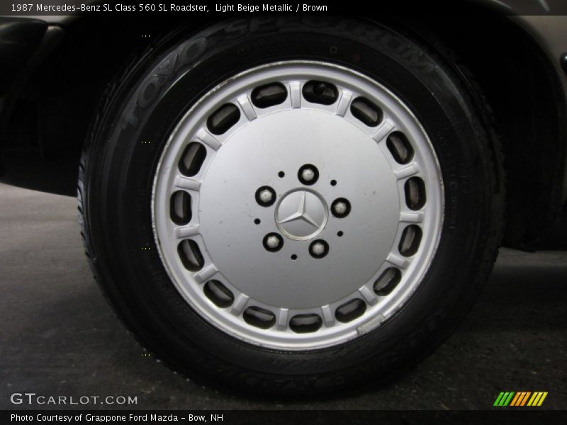  1987 SL Class 560 SL Roadster Wheel