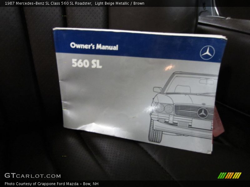 Books/Manuals of 1987 SL Class 560 SL Roadster