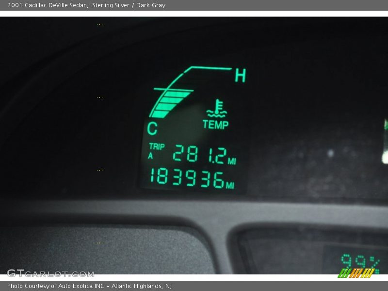 Sterling Silver / Dark Gray 2001 Cadillac DeVille Sedan
