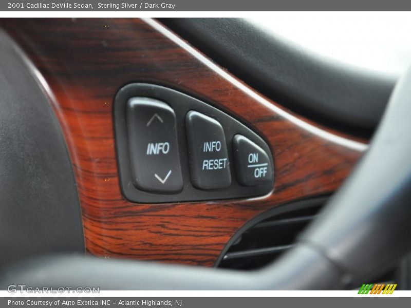 Sterling Silver / Dark Gray 2001 Cadillac DeVille Sedan