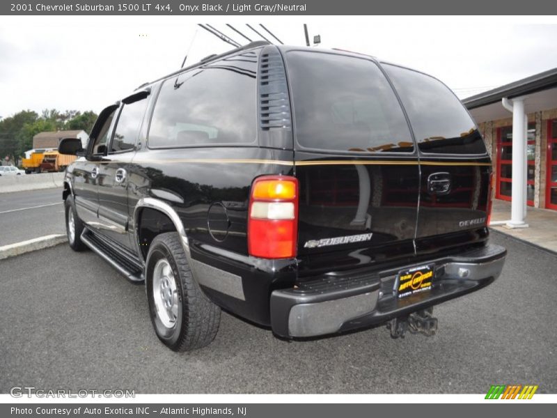 Onyx Black / Light Gray/Neutral 2001 Chevrolet Suburban 1500 LT 4x4
