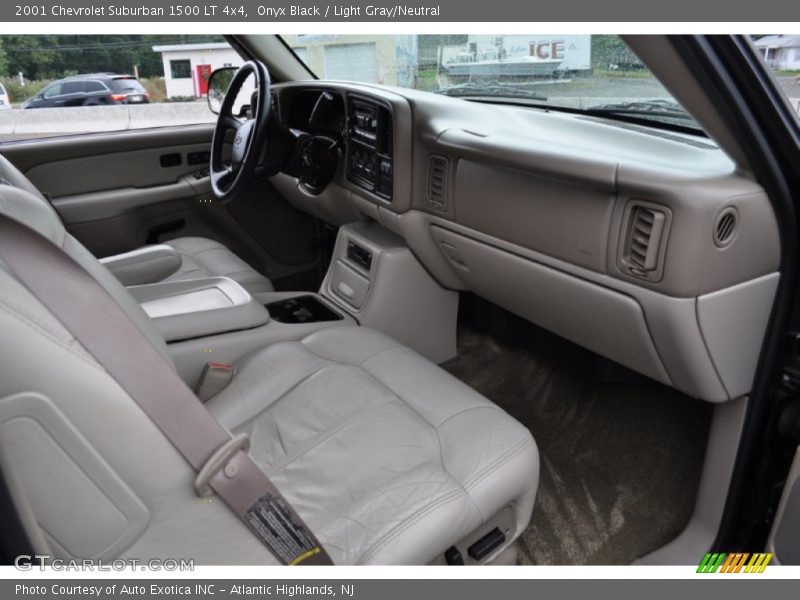 Onyx Black / Light Gray/Neutral 2001 Chevrolet Suburban 1500 LT 4x4