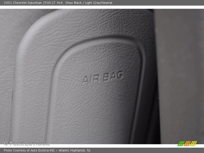 Onyx Black / Light Gray/Neutral 2001 Chevrolet Suburban 1500 LT 4x4