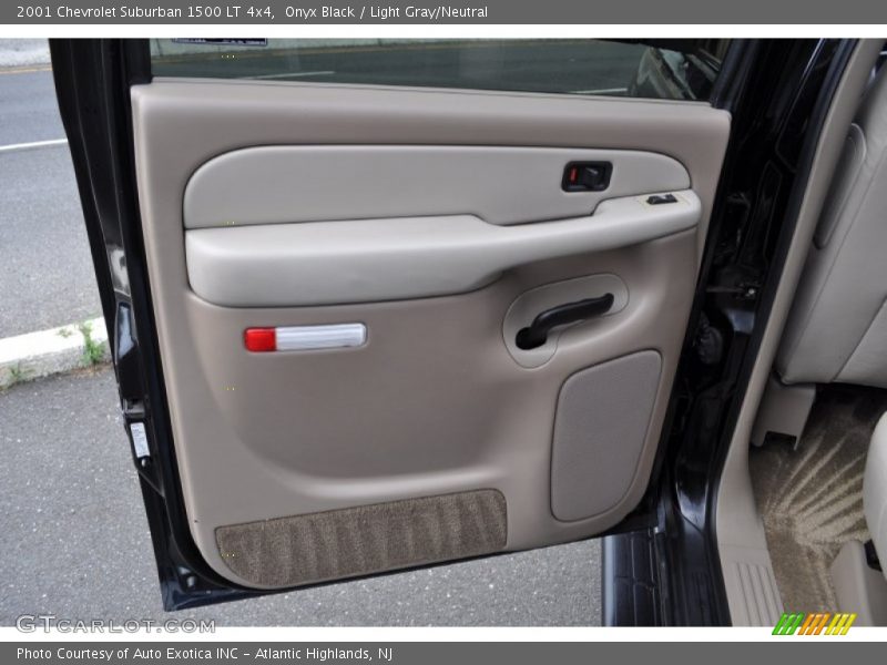Onyx Black / Light Gray/Neutral 2001 Chevrolet Suburban 1500 LT 4x4