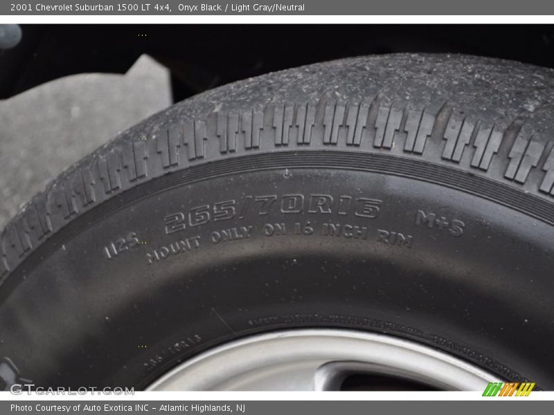 Onyx Black / Light Gray/Neutral 2001 Chevrolet Suburban 1500 LT 4x4