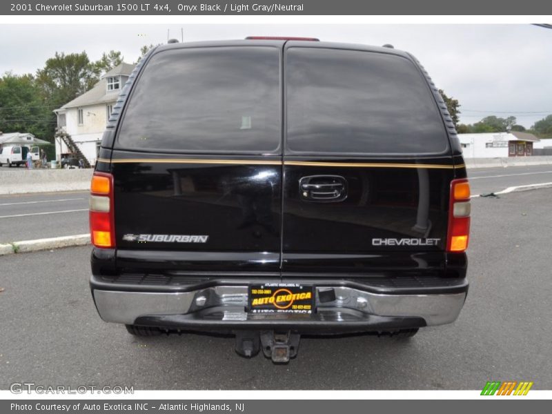 Onyx Black / Light Gray/Neutral 2001 Chevrolet Suburban 1500 LT 4x4