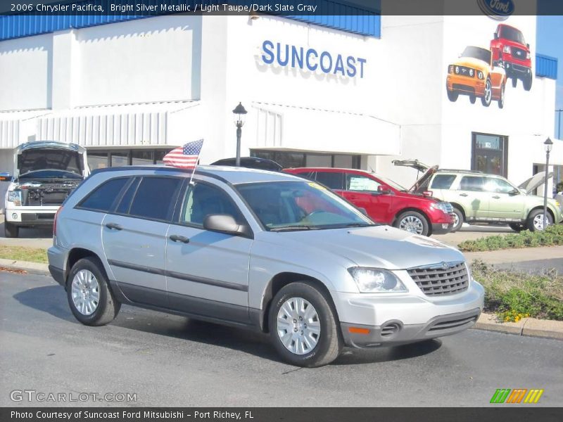 Bright Silver Metallic / Light Taupe/Dark Slate Gray 2006 Chrysler Pacifica