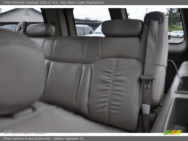 Onyx Black / Light Gray/Neutral 2001 Chevrolet Suburban 1500 LT 4x4