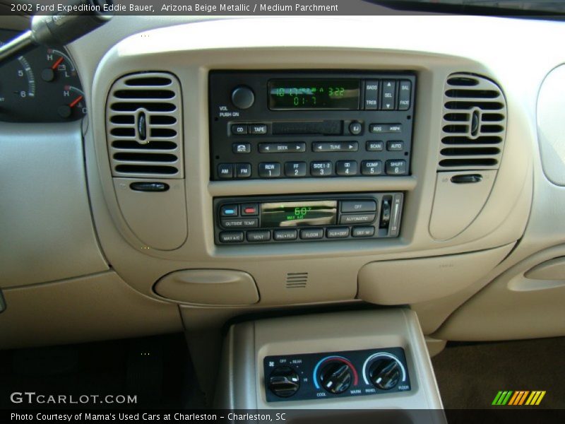 Arizona Beige Metallic / Medium Parchment 2002 Ford Expedition Eddie Bauer