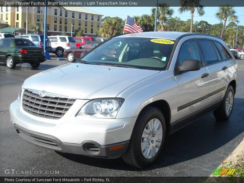 Bright Silver Metallic / Light Taupe/Dark Slate Gray 2006 Chrysler Pacifica
