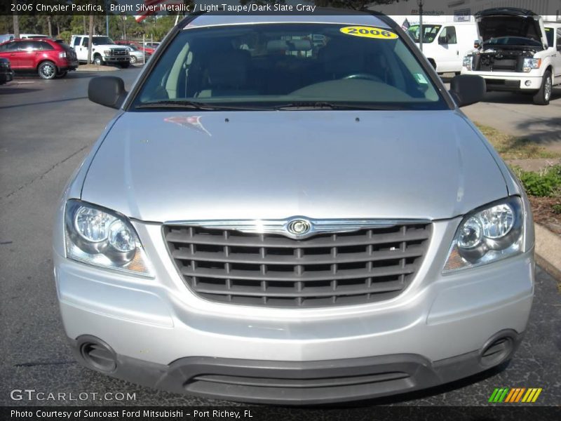 Bright Silver Metallic / Light Taupe/Dark Slate Gray 2006 Chrysler Pacifica