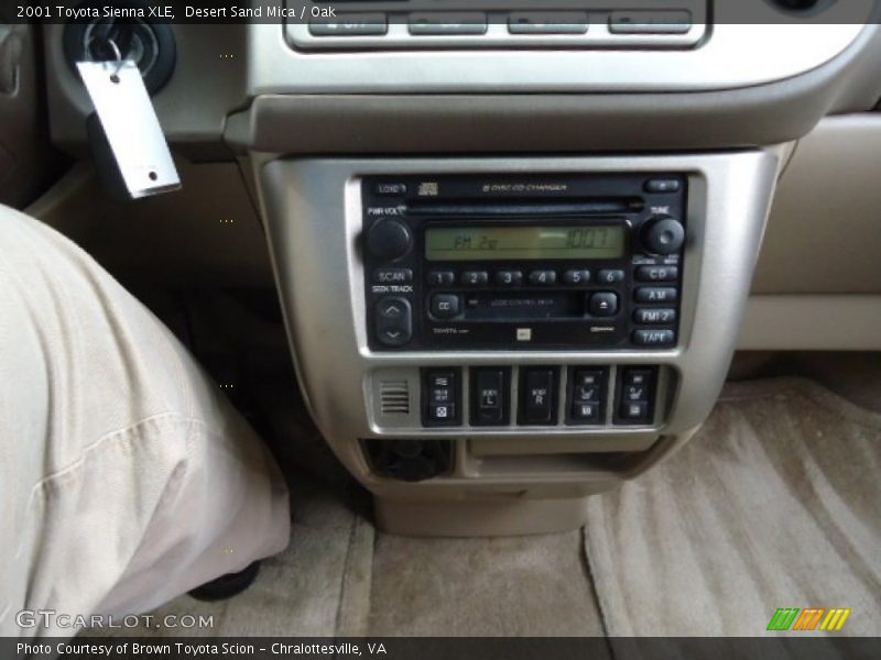 Desert Sand Mica / Oak 2001 Toyota Sienna XLE