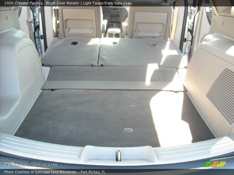 Bright Silver Metallic / Light Taupe/Dark Slate Gray 2006 Chrysler Pacifica