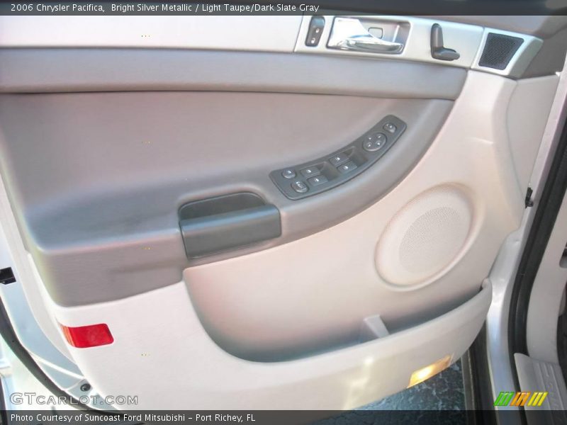 Bright Silver Metallic / Light Taupe/Dark Slate Gray 2006 Chrysler Pacifica