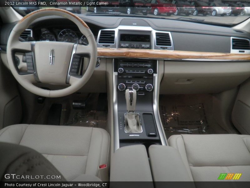 Dashboard of 2012 MKS FWD