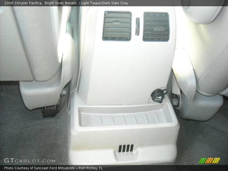 Bright Silver Metallic / Light Taupe/Dark Slate Gray 2006 Chrysler Pacifica