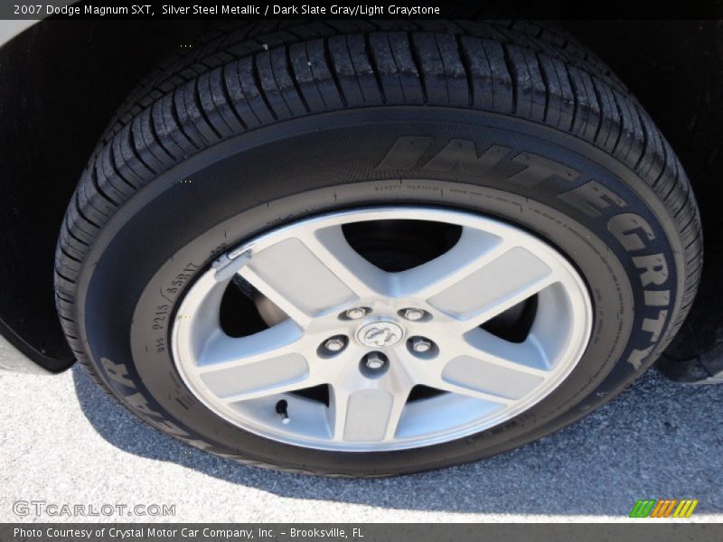 Silver Steel Metallic / Dark Slate Gray/Light Graystone 2007 Dodge Magnum SXT