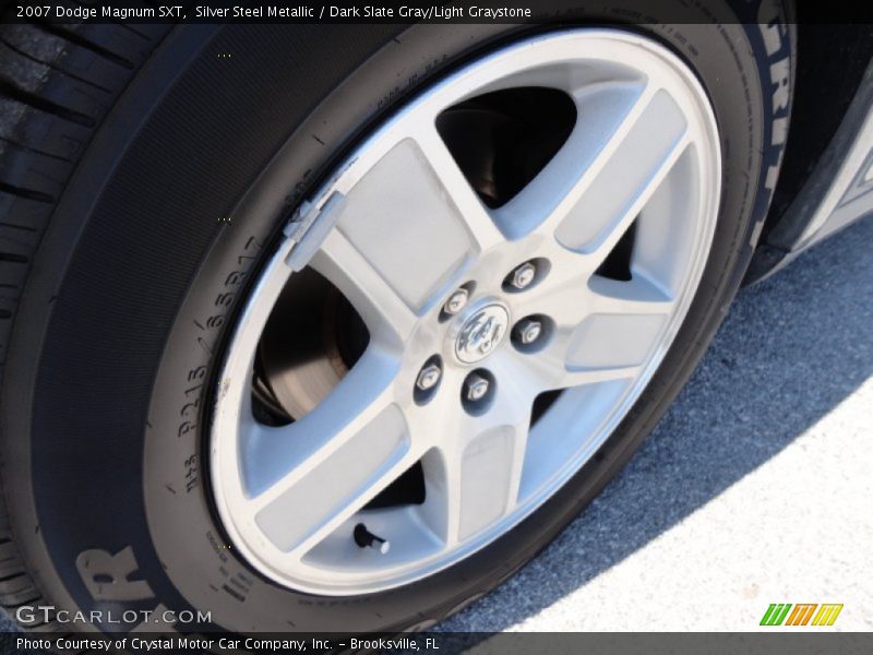 Silver Steel Metallic / Dark Slate Gray/Light Graystone 2007 Dodge Magnum SXT