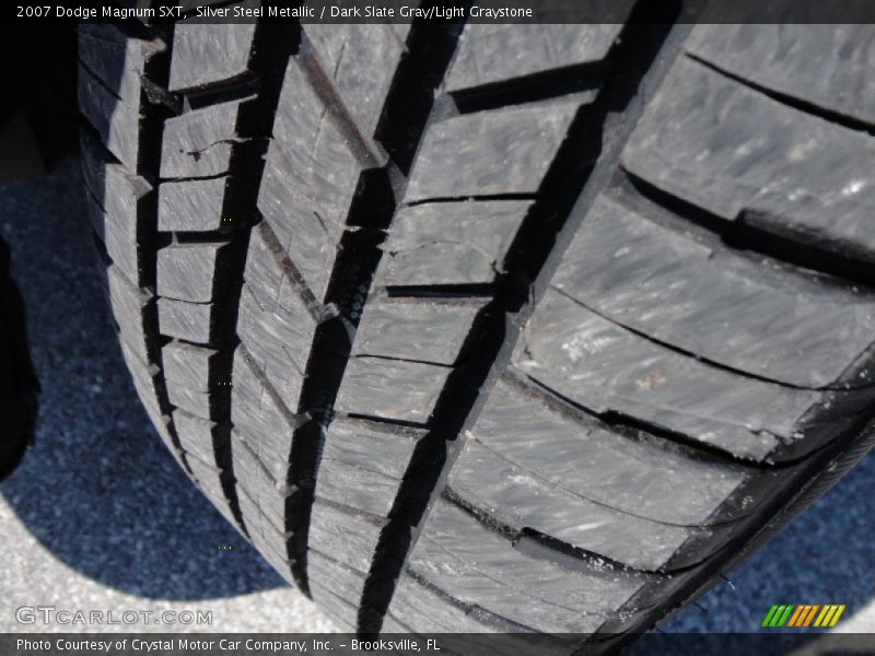 Silver Steel Metallic / Dark Slate Gray/Light Graystone 2007 Dodge Magnum SXT