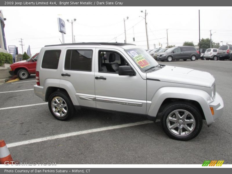 Bright Silver Metallic / Dark Slate Gray 2009 Jeep Liberty Limited 4x4