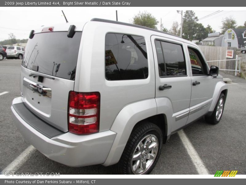 Bright Silver Metallic / Dark Slate Gray 2009 Jeep Liberty Limited 4x4