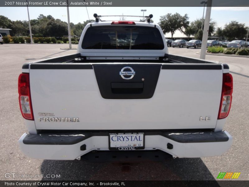 Avalanche White / Steel 2007 Nissan Frontier LE Crew Cab
